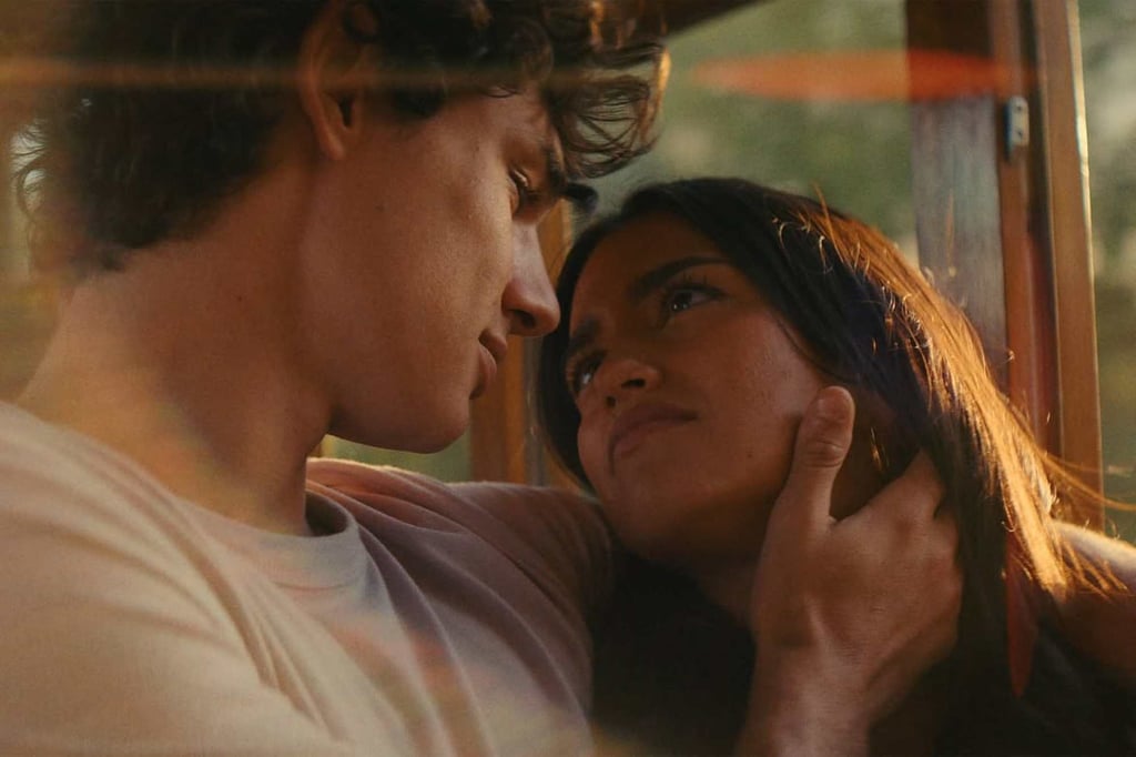 Fernando Lindez and Maia Reficco lead the cast of the romantic drama The Last Sunrise. Photo: @primevideo/Instagram Fernando Lindez and Maia Reficco lead the cast of the romantic drama The Last Sunrise. Photo: @primevideo/Instagram