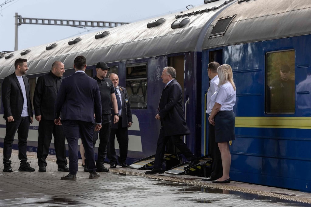 US Special Envoys for Peace Steve Witkoff (middle) and Jared Kushner (not pictured) arrive at a railway station in Kyiv on Sunday. Photo: AFP