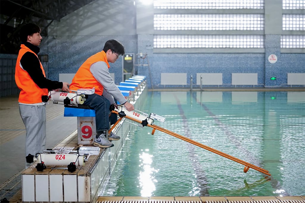 The autonomous underwater vehicles were deployed in sequence. Photo: Northwestern Polytechnical University The autonomous underwater vehicles were deployed in sequence. Photo: Northwestern Polytechnical University