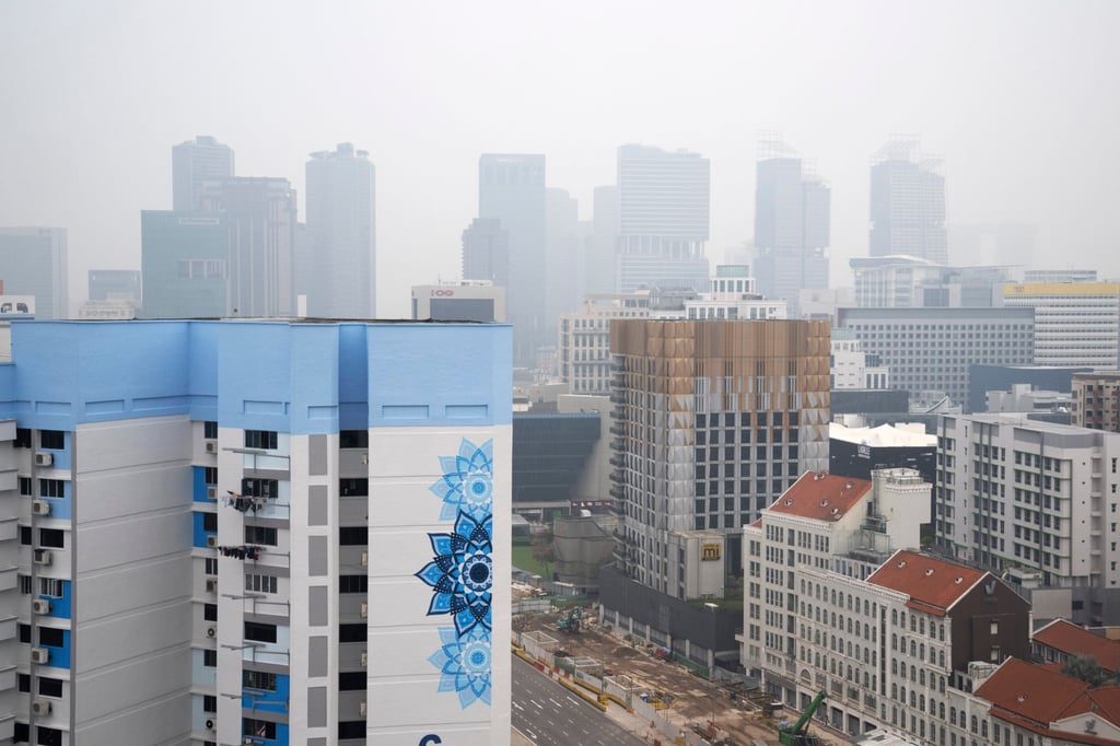 Singapore’s city centre shrouded in haze on Monday. Photo: Xinhua Singapore’s city centre shrouded in haze on Monday. Photo: Xinhua