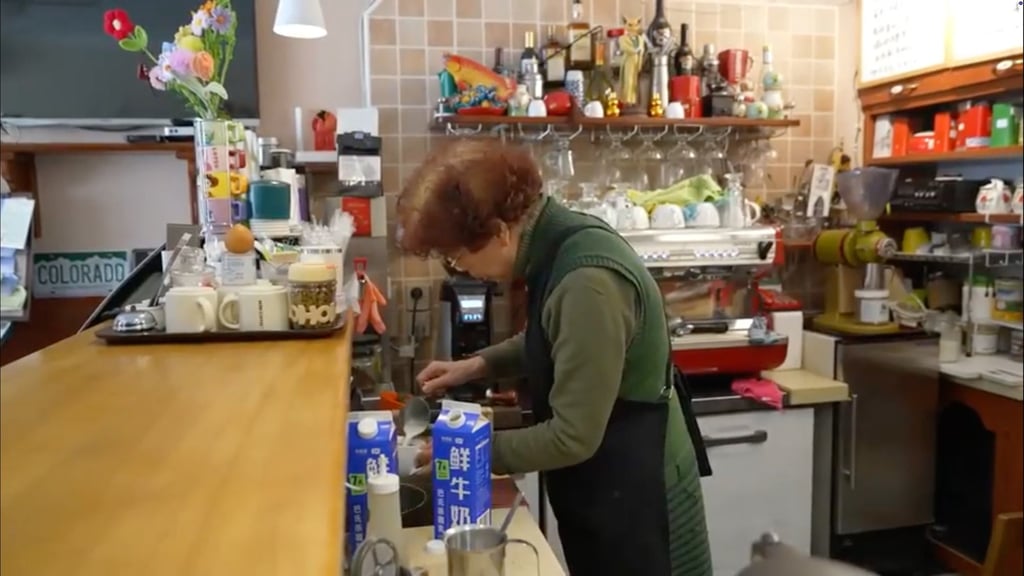 From zero to hero – within six months, Zhao had mastered crafting 10 varieties of coffee and whipping up quick meals, such as spaghetti and French fries. Photo: Baidu