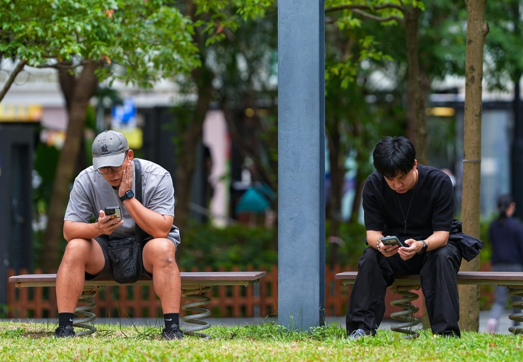More than 40 per cent of Hong Kong respondents reported moderate to severe depressive symptoms, while the city’s happiness index remained below the passing level of six for a fourth consecutive year. Photo: Elson Li More than 40 per cent of Hong Kong respondents reported moderate to severe depressive symptoms, while the city’s happiness index remained below the passing level of six for a fourth consecutive year. Photo: Elson Li