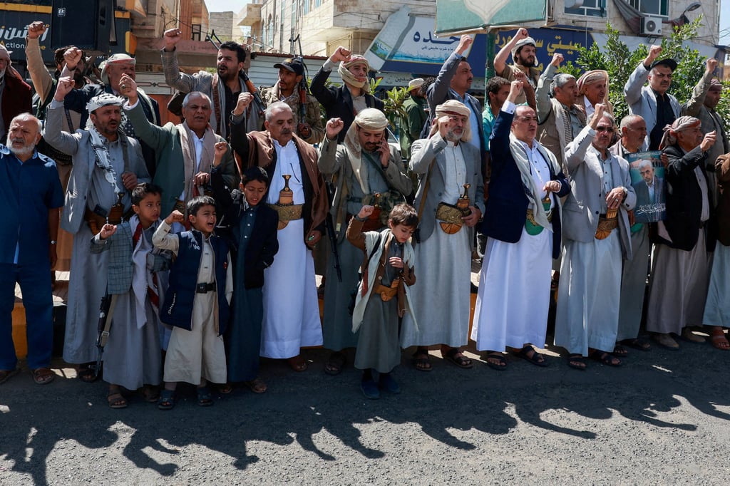 Houthi supporters gather in solidarity with the movement in Sanaa, Yemen. Photo: Reuters