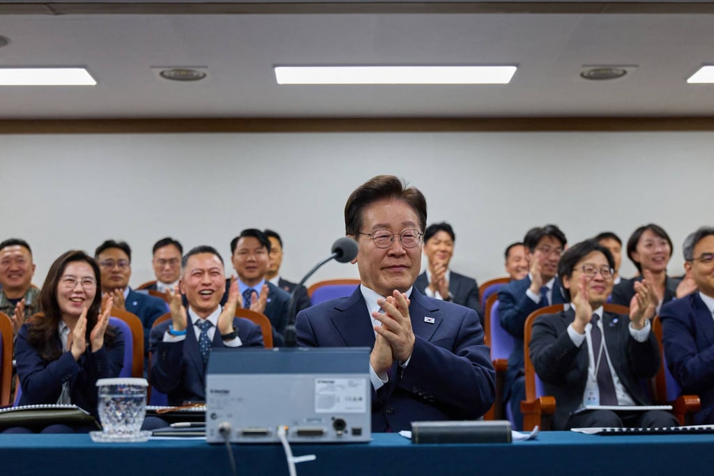 President Lee Jae Myung (centre) observes the first test launch of a hypersonic glide vehicle at an undisclosed test site in South Korea on Thursday. Photo: Handout / The Blue House / AFP President Lee Jae Myung (centre) observes the first test launch of a hypersonic glide vehicle at an undisclosed test site in South Korea on Thursday. Photo: Handout / The Blue House / AFP