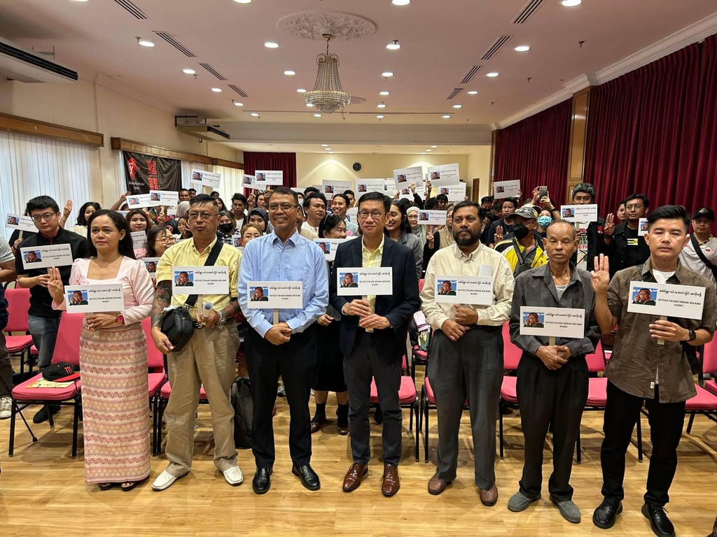 Activists from various Myanmar groups gather in Kuala Lumpur to express their concern against the visit by Min Aung Hlaing on Thursday. Photo: AP Activists from various Myanmar groups gather in Kuala Lumpur to express their concern against the visit by Min Aung Hlaing on Thursday. Photo: AP