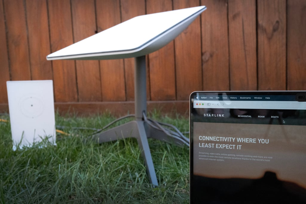 A Starlink satellite internet system in Chicago in September 2024. Photo: Getty Images/AFP