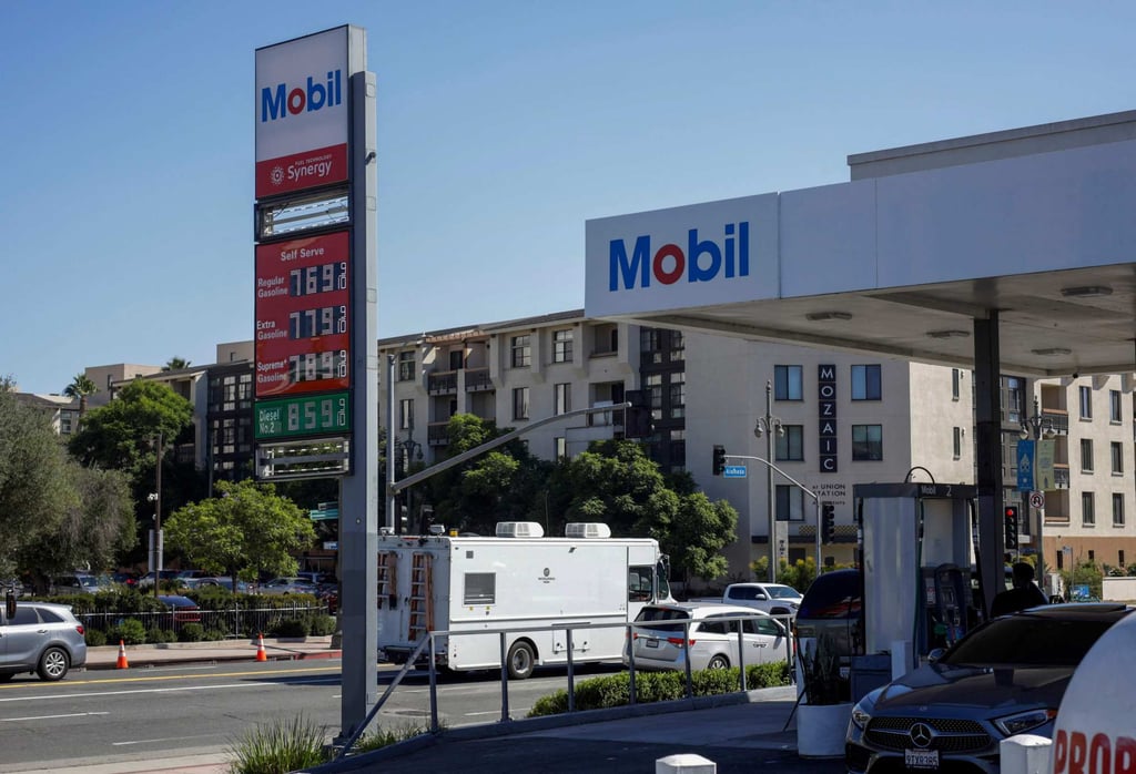 Fuel prices are displayed at a Mobil station in Los Angeles in September. Photo: AFP Fuel prices are displayed at a Mobil station in Los Angeles in September. Photo: AFP