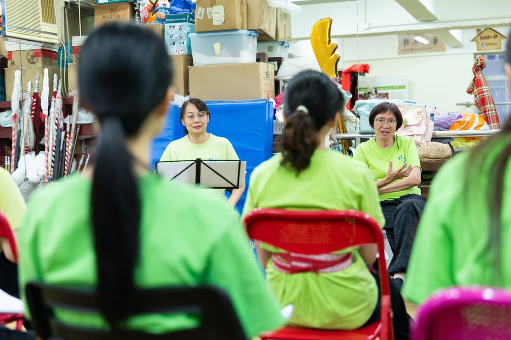 Leung Sum-yee (right) has spent more than three decades introducing Cantonese opera to children while teaching students that its values extend beyond the theatre. Photo: Kong Yat-pang