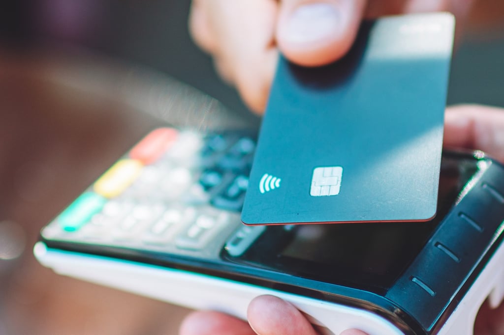 Paying with a credit card. Malaysia’s Finance Ministry says it recorded 65.9 million “buy now, pay later” purchases among younger consumers in the first six months of the year. Photo: Getty Images