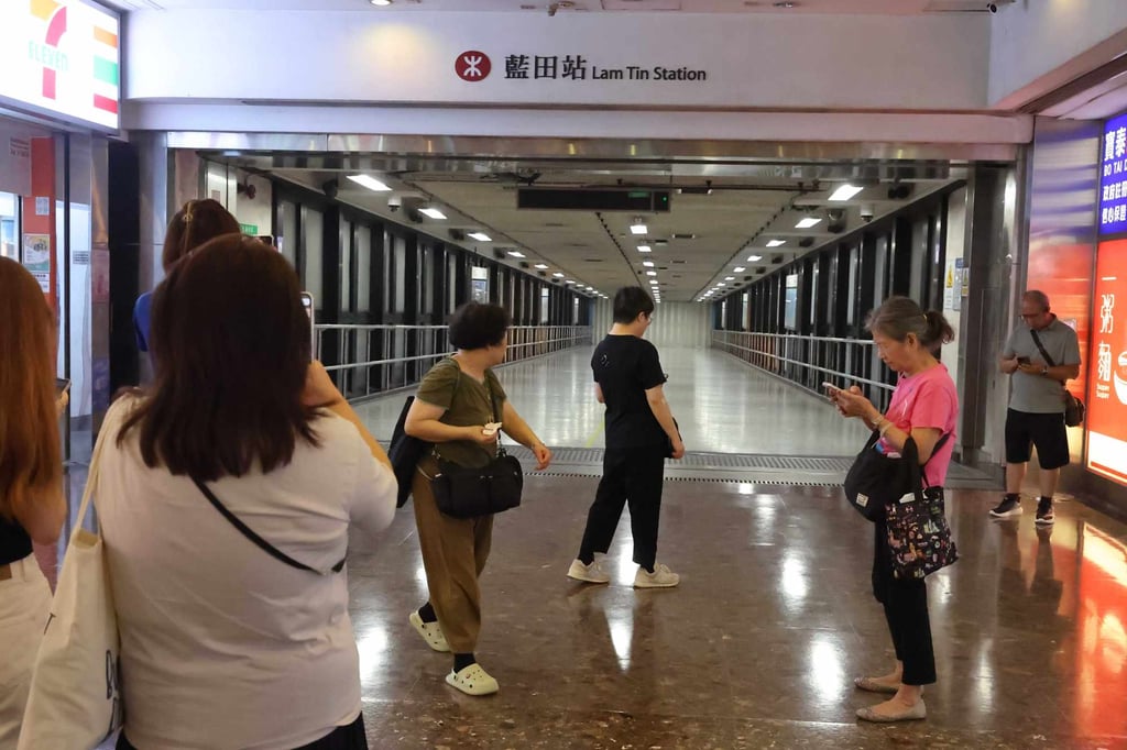 Service at the station gradually resumed about an hour after smoke from platform equipment prompted its closure. Photo: Edmond So