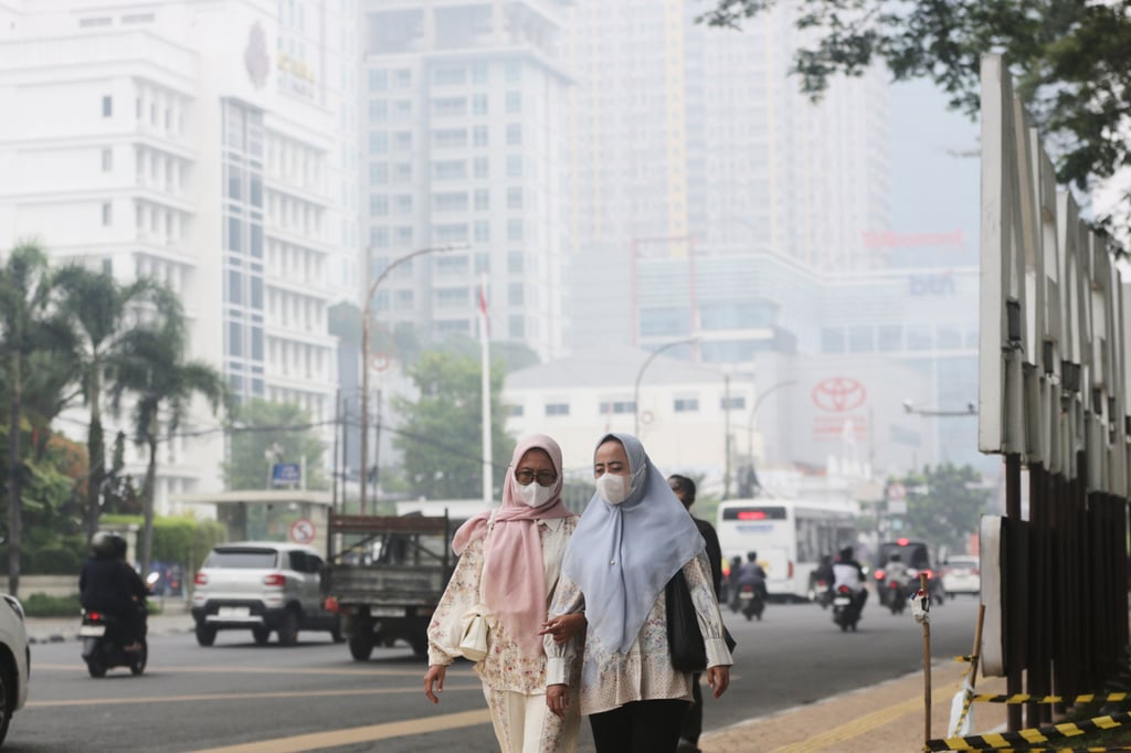 Haze from wildfires shrouds the city of Medan, North Sumatra, Indonesia, on Thursday. Photo: AP Haze from wildfires shrouds the city of Medan, North Sumatra, Indonesia, on Thursday. Photo: AP