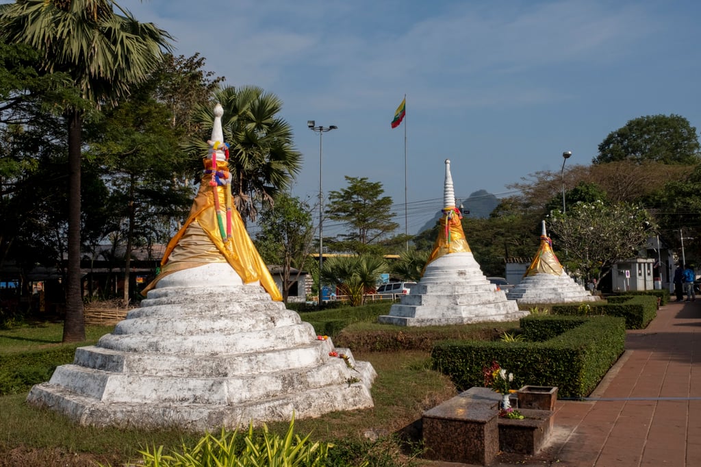 The Three Pagodas Pass border crossing in Sangkhla Buri, Thailand’s Kanchanaburi province. Photo: Eileen McDougall The Three Pagodas Pass border crossing in Sangkhla Buri, Thailand’s Kanchanaburi province. Photo: Eileen McDougall