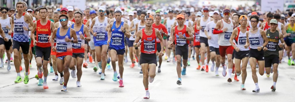 Runners from around the world set off in a half-marathon at the 2026 World Masters Athletics Championships near Suseongmot Lake in Daegu on August 30. Photo: The Korea Times