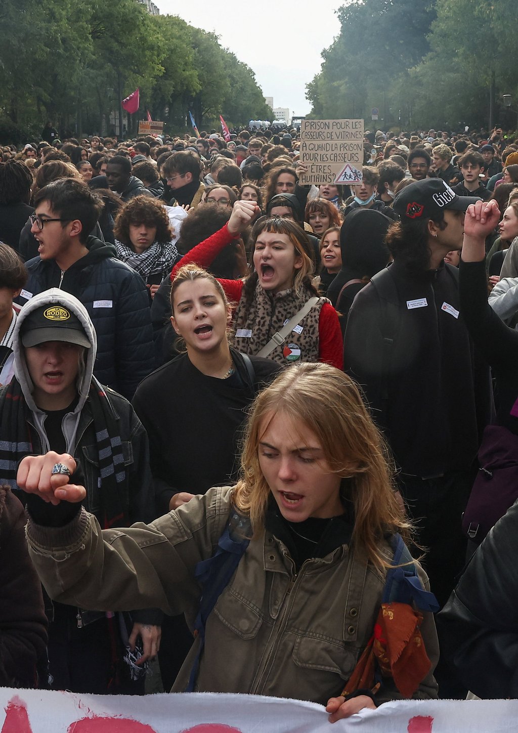 Demonstrators take part in a protest organised by student collectives and trade unions in Paris, France, on October 22. Photo: Reuters Demonstrators take part in a protest organised by student collectives and trade unions in Paris, France, on October 22. Photo: Reuters