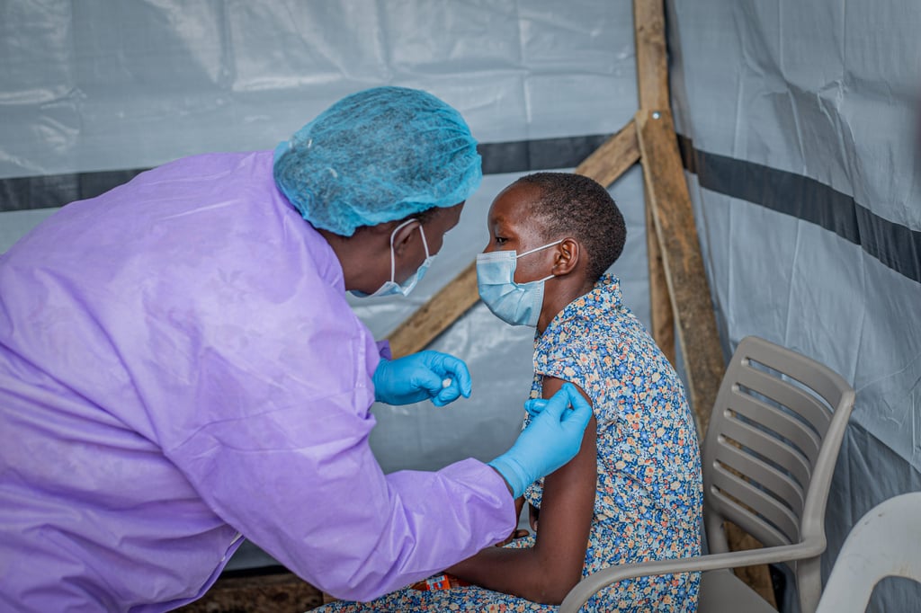 A clinical trial volunteer receives a dose of a vaccine against the Bundibugyo Ebola virus during the Tumaini clinical trial in Bunia, eastern Democratic Republic of Congo, on Friday. Photo: Xinhua