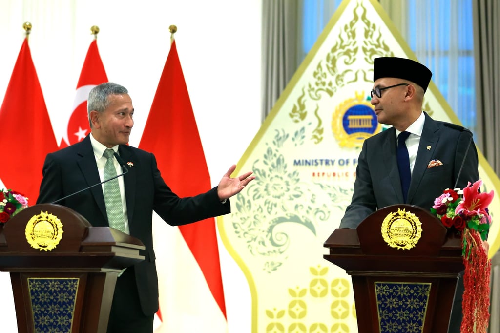Singapore’s Minister of Foreign Affairs Vivian Balakrishnan speaks to the media as Indonesian Foreign Minister Arrmanatha Nasir looks on in Jakarta on Tuesday. Photo: EPA Singapore’s Minister of Foreign Affairs Vivian Balakrishnan speaks to the media as Indonesian Foreign Minister Arrmanatha Nasir looks on in Jakarta on Tuesday. Photo: EPA