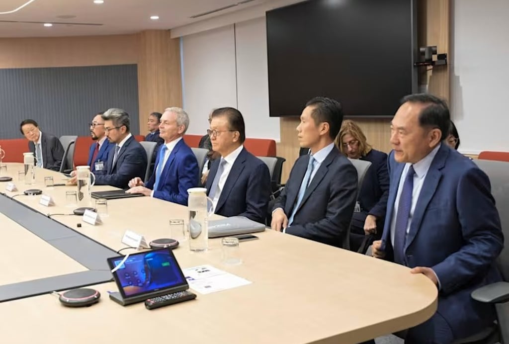 From left: Wilmar International’s Kuok Khoon Hong, TSH Resources’ Kelvin Tan, Kencana Agri’s Albert Maknawi, Indofood Agri Resources’ ⁠Mark Julian Wakeford, Golden Agri Resources’ ⁠Franky Oesman Widjaja, First Resources’ ⁠Ciliandra Fangiono and Bumitama Agri’s ⁠Lim Gunawan Hariyanto. Photo: Lim Li Ting/ CNA