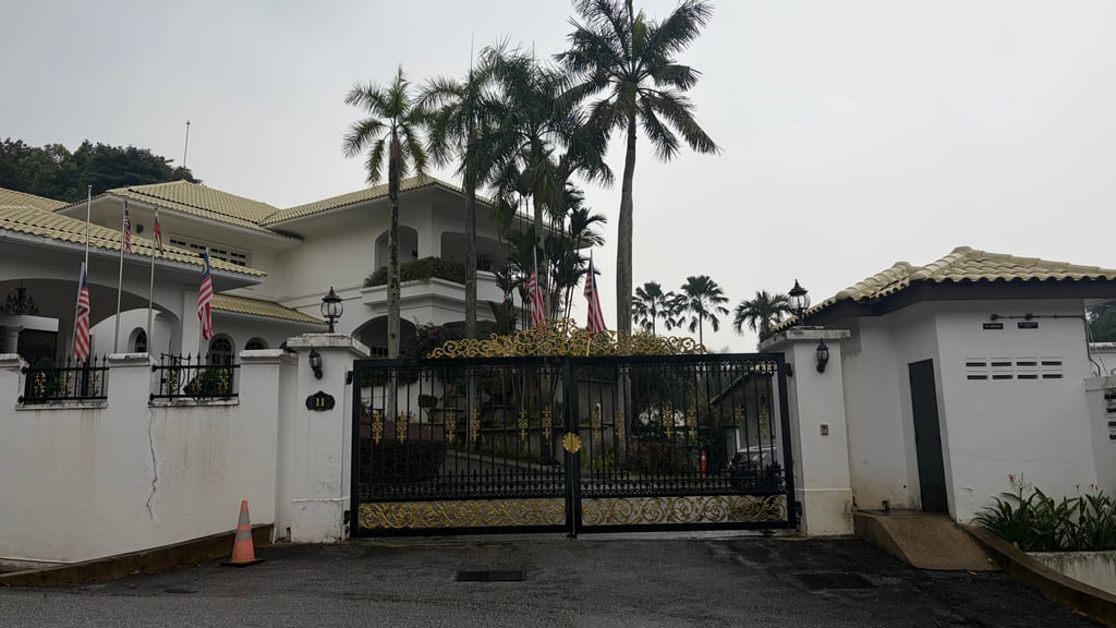 Najib Razak’s home in Jalan Langgak Duta, Kuala Lumpur, where the former prime minister is set to serve the remainder of his prison sentence under house arrest following a royal pardon. Photo: Ushar Daniele Najib Razak’s home in Jalan Langgak Duta, Kuala Lumpur, where the former prime minister is set to serve the remainder of his prison sentence under house arrest following a royal pardon. Photo: Ushar Daniele