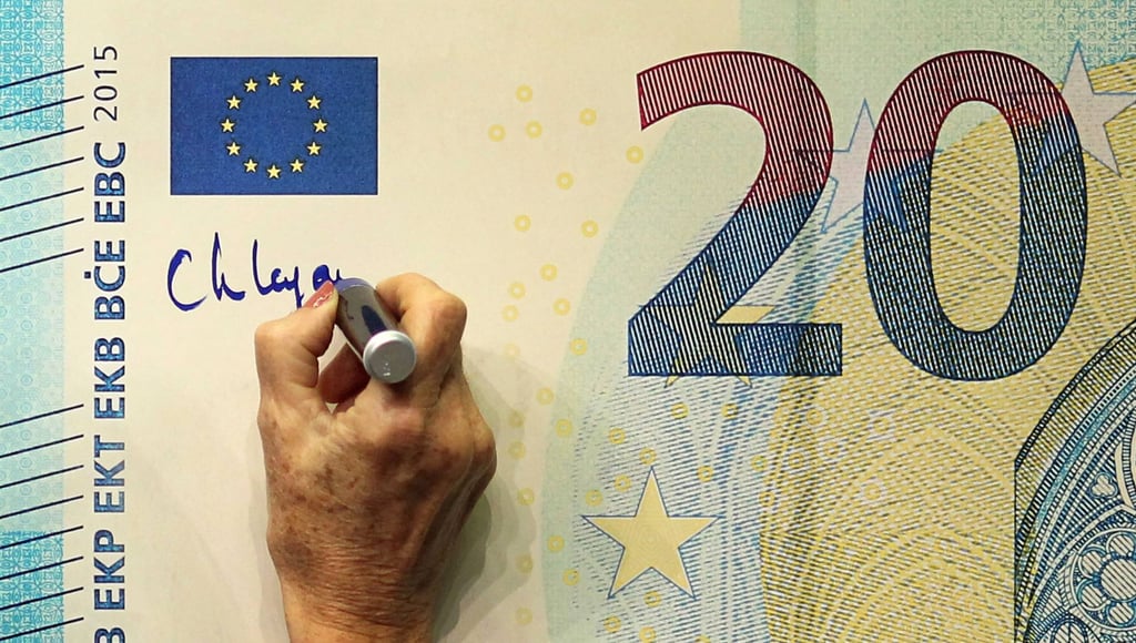 Christine Lagarde, president of the European Central Bank, gives her signature to be printed on Euro banknotes in Frankfurt am Main, Germany, in 2019. Photo: AFP Christine Lagarde, president of the European Central Bank, gives her signature to be printed on Euro banknotes in Frankfurt am Main, Germany, in 2019. Photo: AFP