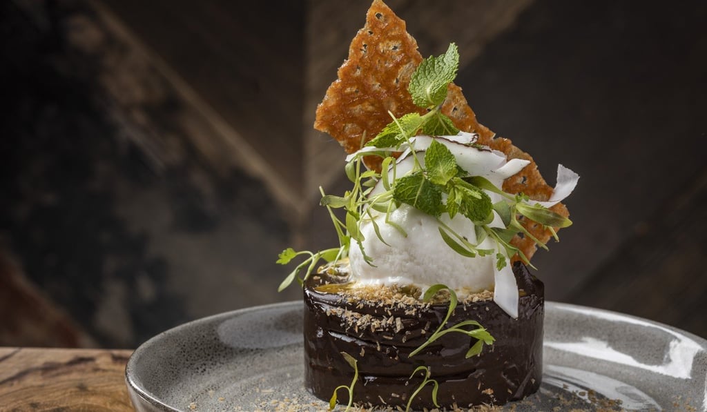 Coconut and dark chocolate cremaux