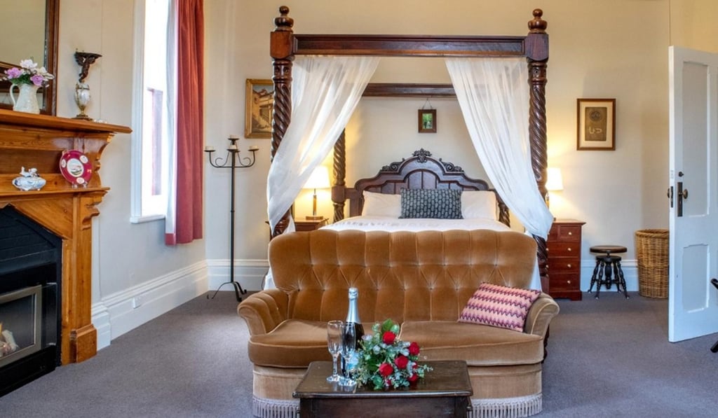 A cozy room in the 19th century building. Photo: The Residence of MacKenzie Quarters
