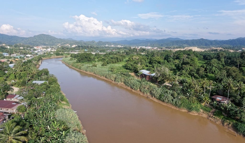 The Etania Green School sits next to a river. The land around the school is prone to flooding. Photo: Fernando Gomulya The Etania Green School sits next to a river. The land around the school is prone to flooding. Photo: Fernando Gomulya