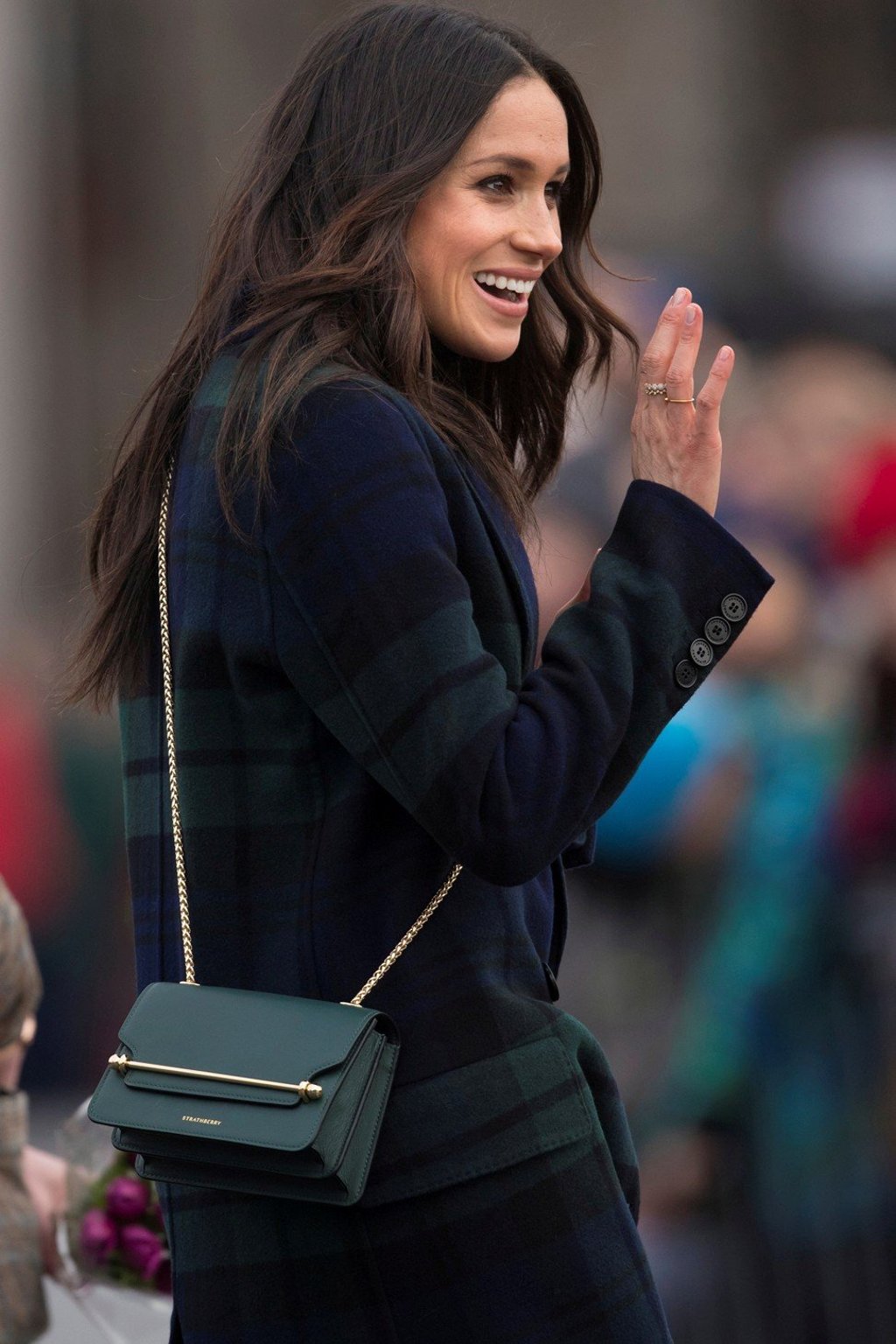 Carolina herrera bag meghan markle store