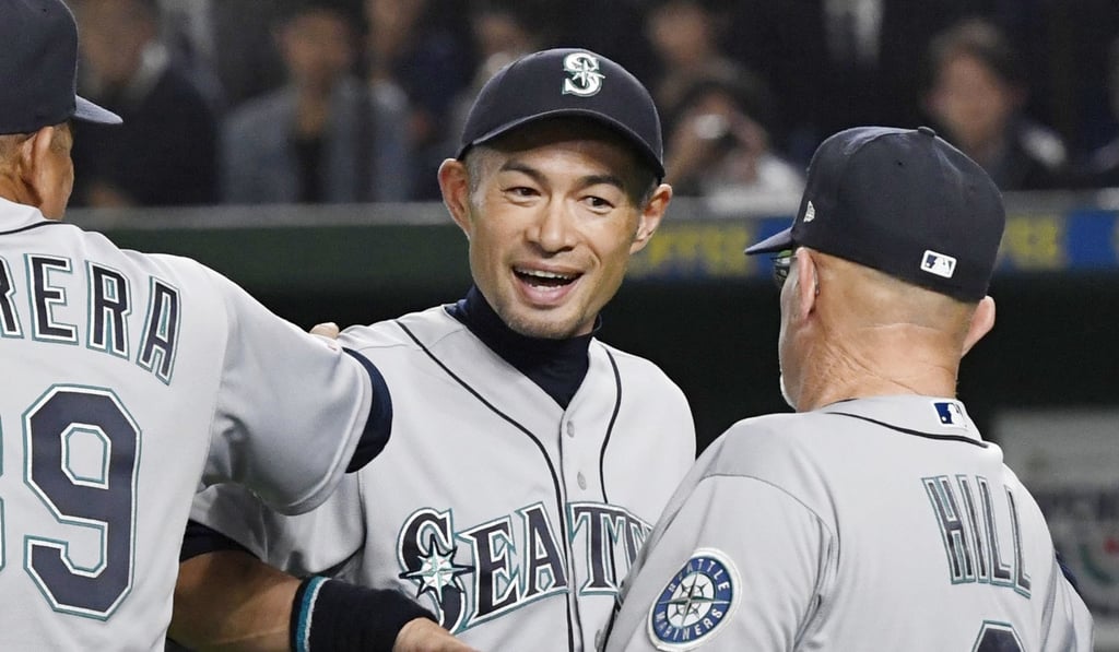 Ichiro Suzuki was given a standing ovation in the Tokyo Dome. Photo: Kyodo Ichiro Suzuki was given a standing ovation in the Tokyo Dome. Photo: Kyodo