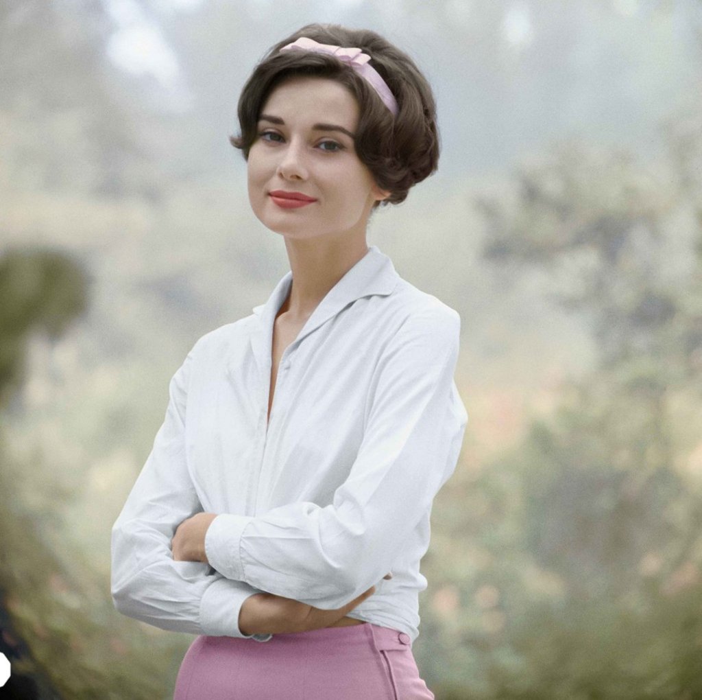 A portrait of Hepburn in her backyard in 1958. Photo: Bob Willoughby