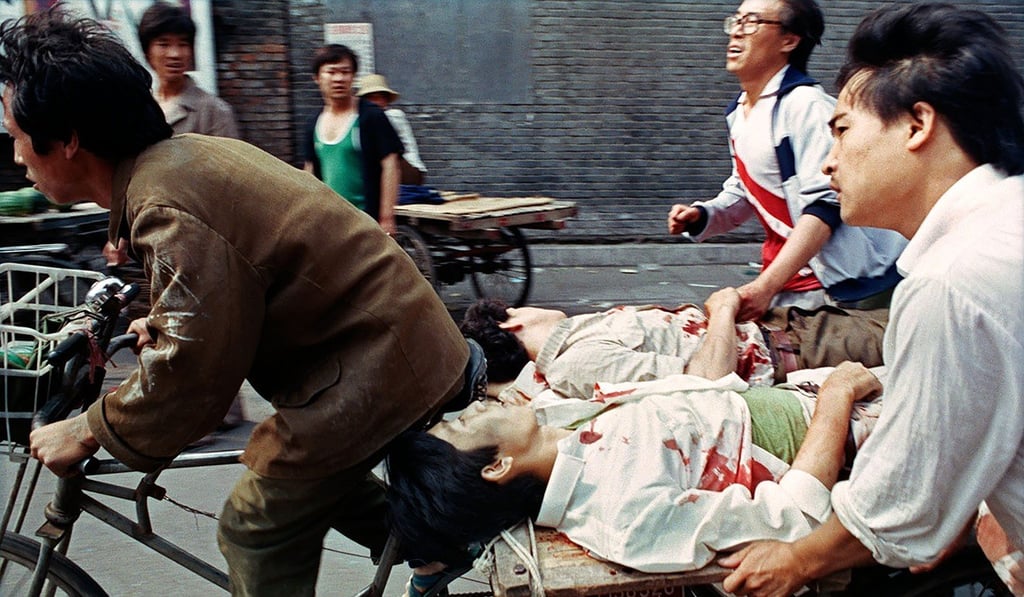 Injured students are rushed from Beijing’s Tiananmen Square to the Peking Medical College Hospital on the back of a flat-bed cart on June 4, 1989. Photo: Liu Heung Shing