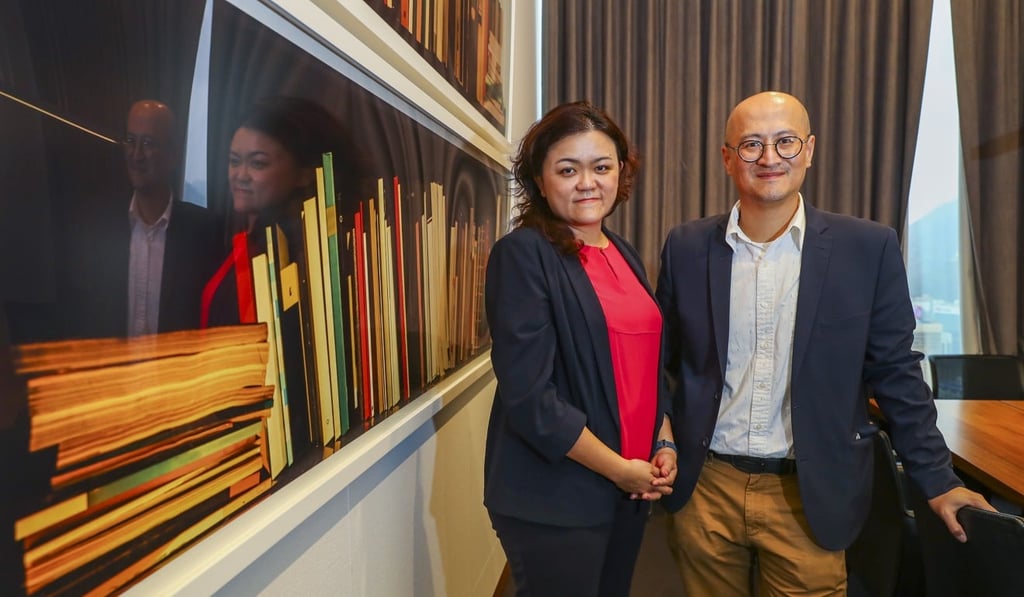 (L-R): Lena Wong, of Hong Kong Momtrepreneurs Limited, and James Chong, of Rolling Books Limited, at a lunch for the NGO leadership programme March 22. Photo: Edmond So