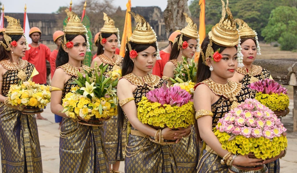 Khmer New Year at Angkor Wat in Siem Reap, Cambodia. Photo: Alamy Khmer New Year at Angkor Wat in Siem Reap, Cambodia. Photo: Alamy