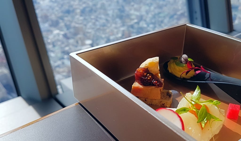 A creative bento box of starters at Sky Restaurant 634 (Musashi) A creative bento box of starters at Sky Restaurant 634 (Musashi)