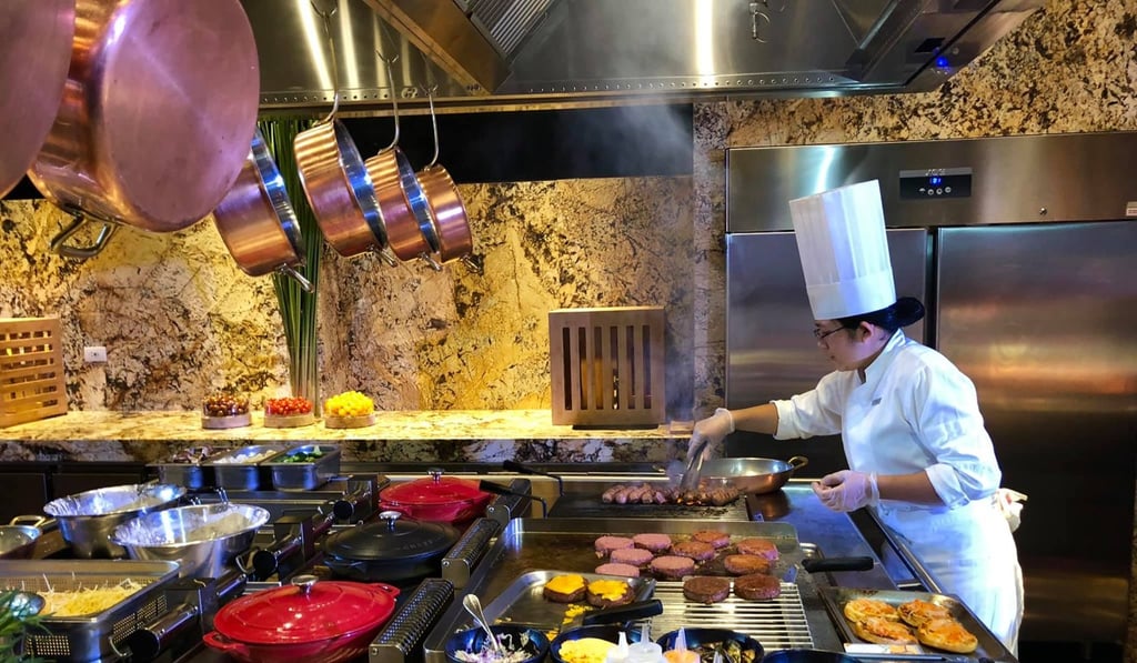 Grand Hyatt Manila is one of the first luxury hotels in the Philippines to include Green Common’s plant-based Omnipork and Beyond Sausage and Burger on its menu.