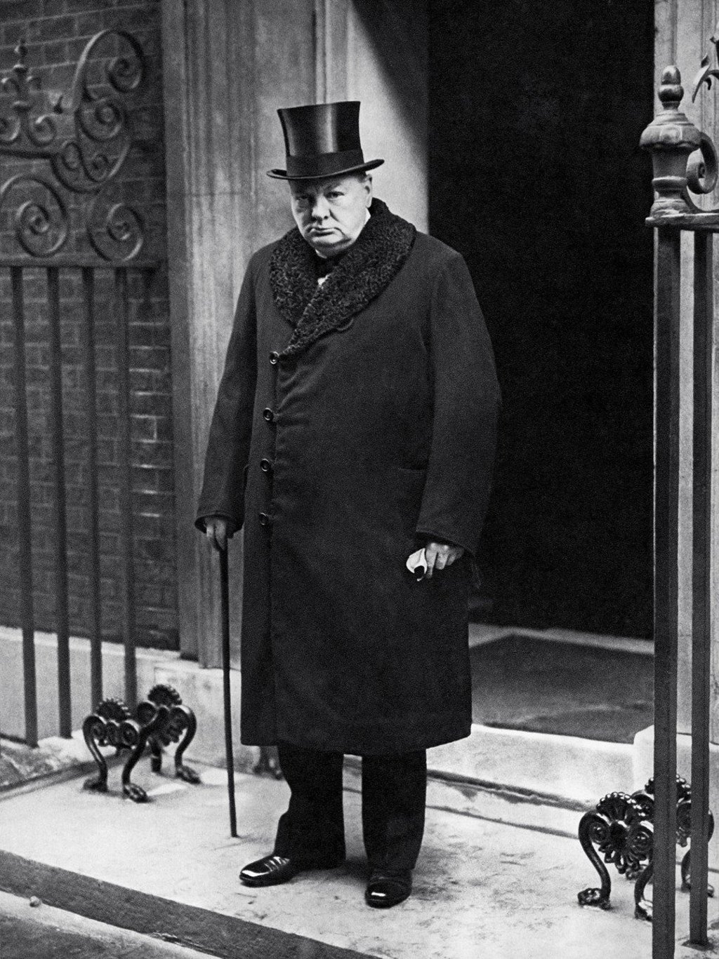 Winston Churchill leaving No 10 Downing Street on November 14, 1940. Photo: Alamy