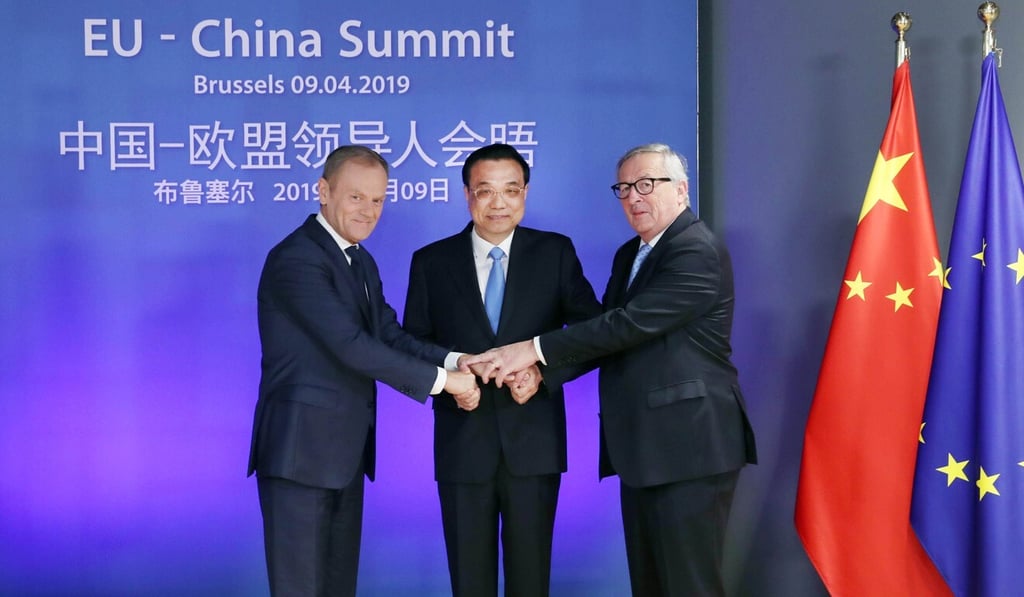From left, European Council President Donald Tusk, Chinese Premier Li Keqiang and European Commission President Jean-Claude Juncker at the EU-China Summit on Tuesday in Brussels. Photo: Xinhua