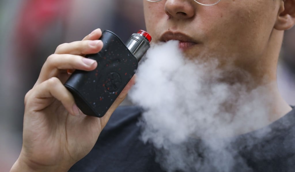 The use of e-cigarettes, known as vaping, is gaining in popularity. Photo: Nora Tam The use of e-cigarettes, known as vaping, is gaining in popularity. Photo: Nora Tam