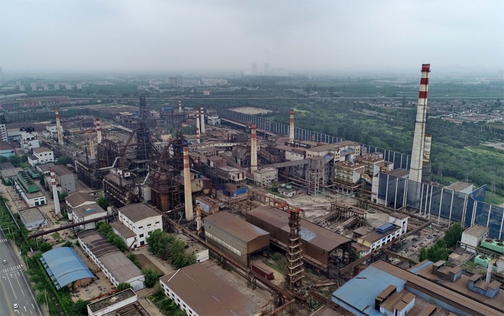 Cross defaults are more common in China’s heavy industries, such as coal and steel. Photo: Xinhua Cross defaults are more common in China’s heavy industries, such as coal and steel. Photo: Xinhua