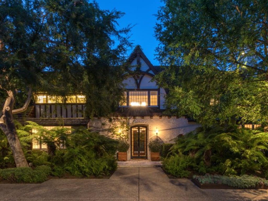 Photo: Hilton & Hyland