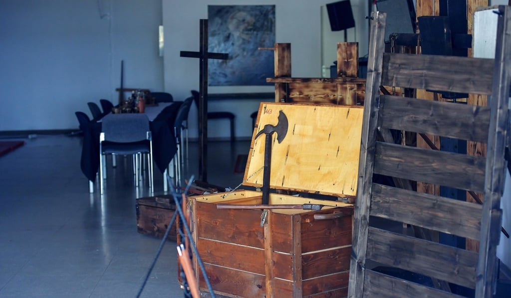 A peek through a window into the medieval business of Torsten W. with armoury in Hachenburg. Photo: EPA-EFE A peek through a window into the medieval business of Torsten W. with armoury in Hachenburg. Photo: EPA-EFE