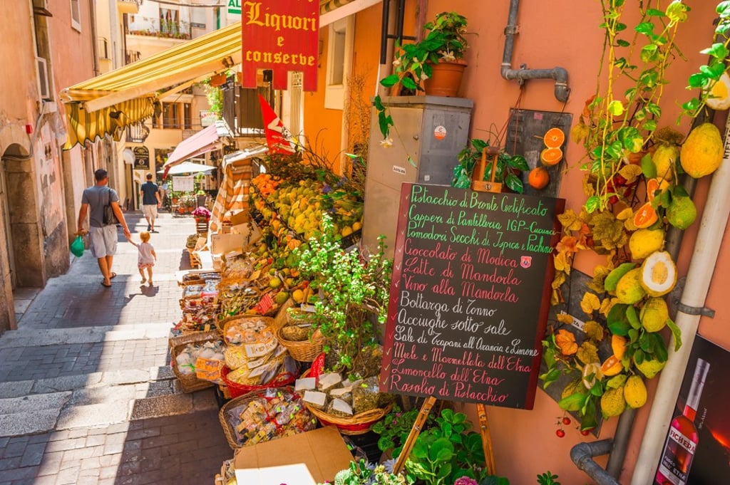 When you’re in a sun-drenched Mediterranean small town, the last thing you want is formal, uppity dining. Photo: Alamy When you’re in a sun-drenched Mediterranean small town, the last thing you want is formal, uppity dining. Photo: Alamy