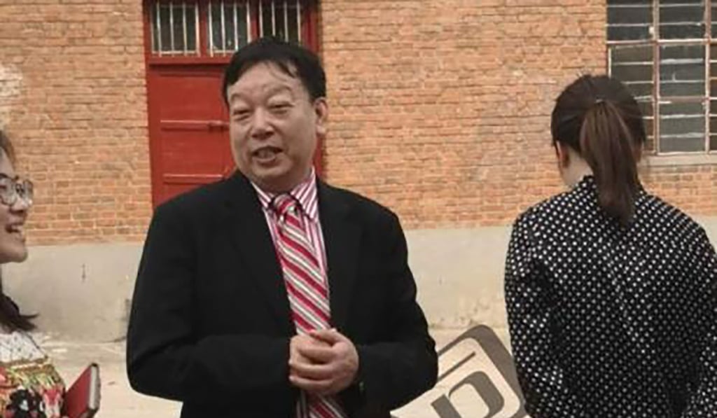 Pang Qiangnian, chief executive of the company, said the engine ran on hydrogen produced by a chemical reaction when a catalyst is applied to a mixture of aluminium powder and water. Photo: Baidu Pang Qiangnian, chief executive of the company, said the engine ran on hydrogen produced by a chemical reaction when a catalyst is applied to a mixture of aluminium powder and water. Photo: Baidu