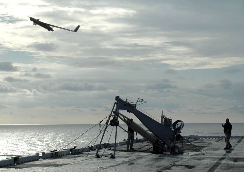 A ScanEagle drone launches from the flight deck of the amphibious assault ship USS Saipan. Photo: Reuters