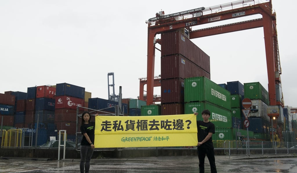Greenpeace campaigners in Hong Kong urge authorities to investigate the case. Photo: Greenpeace Hong Kong Office