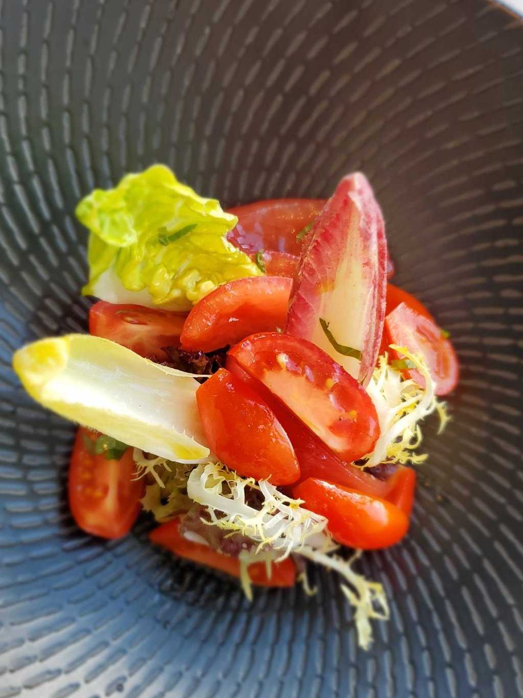 Trio di pomodori – a trio of Italian tomatoes and mixed green salad with basil – served at Tosca di Angelo. Photo: Lim Li Ying
