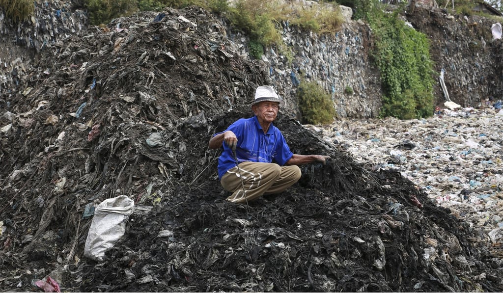 Constant media reports about pollution and environmental problems are making some people anxious, stressed or depression. Photo: James Wendlinger