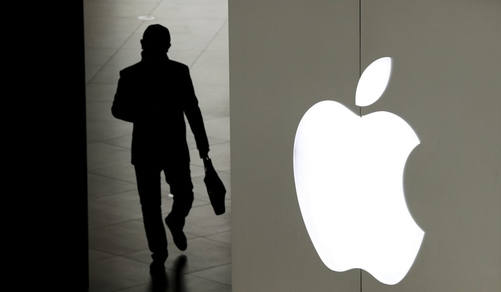 Some companies with production lines in China, such as Apple, are expected to leave the country in search of more profitable markets, such as Vietnam. Photo: AP
