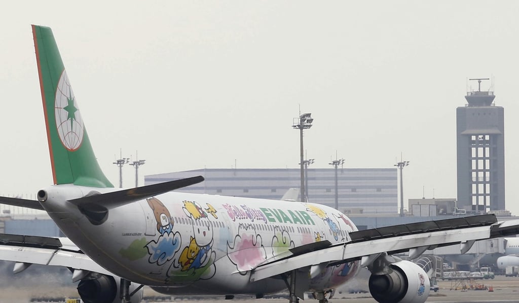 The airline says it will be forced to cancel hundreds of flights. Photo: Reuters