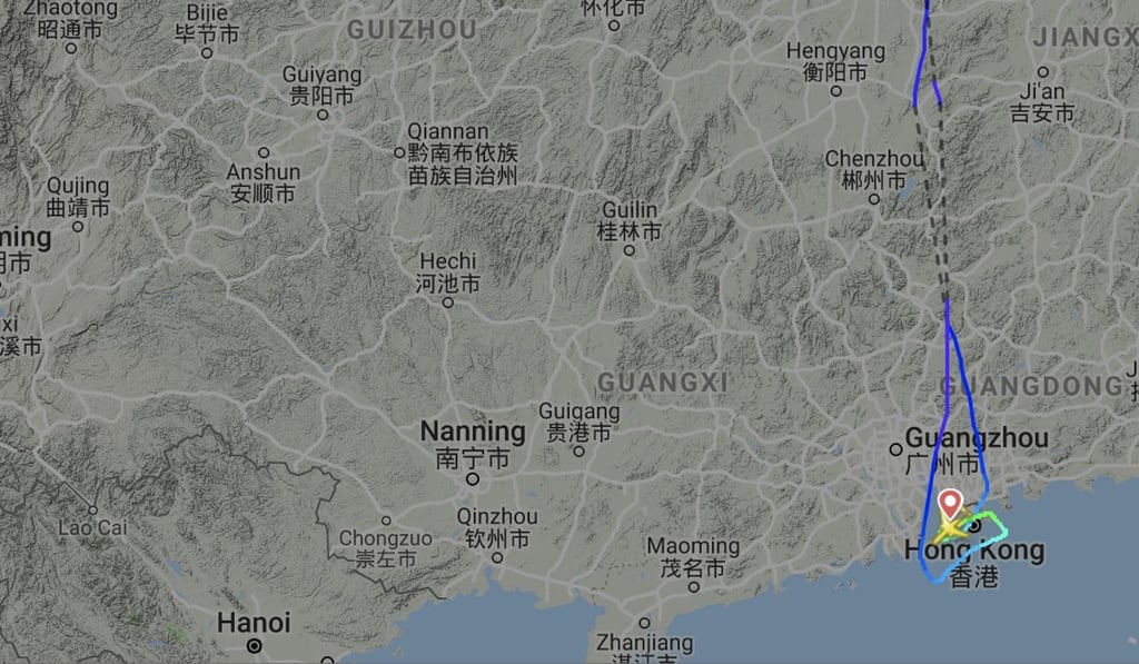 A screen grab shows the route of London-bound CX253. Photo: Flightradar24.com