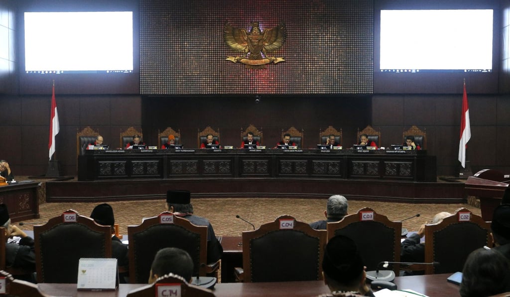 Judges preside over the final hearing on Prabowo Subianto’s court challenge. Photo: AP Judges preside over the final hearing on Prabowo Subianto’s court challenge. Photo: AP